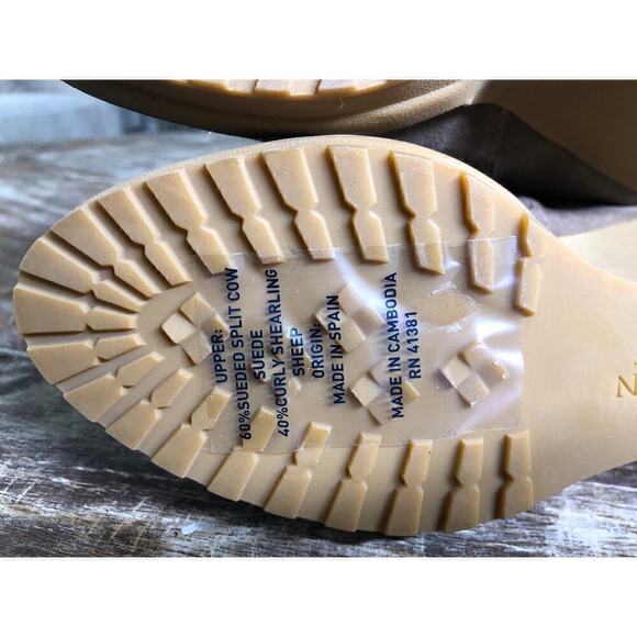 Lauren Ralph Lauren Steph Bootie Sherpa Trim Tan NEW 9 US - Picture 7 of 9